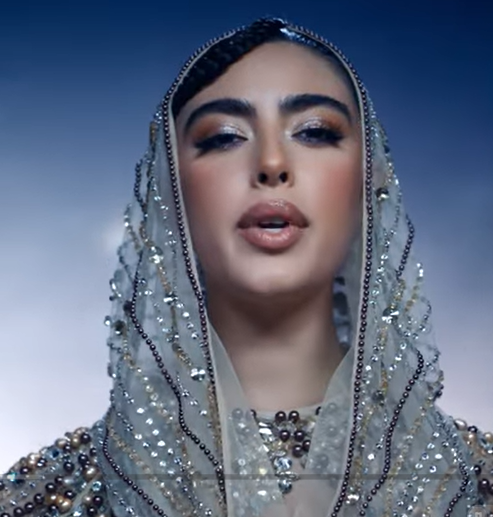 إيمان منصور - ظريف الطول 